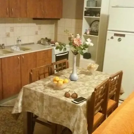 διαμέρισμα κοντά στη θάλασσα *